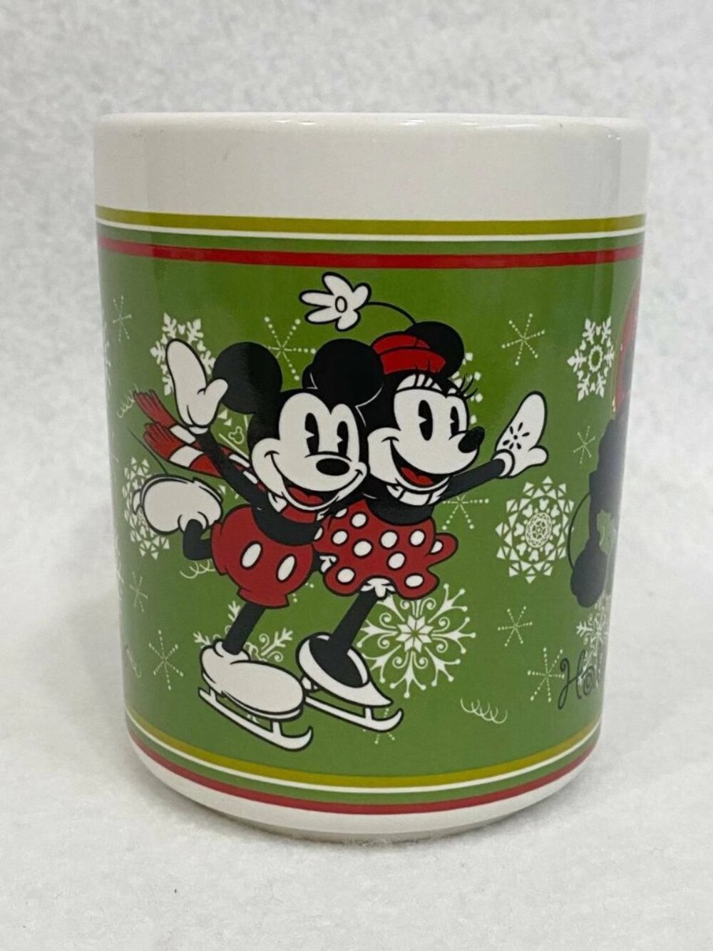 Disney Mickey Mouse Minnie Mouse Zak Coffee Mug Holiday Kisses Ice Skating Heart